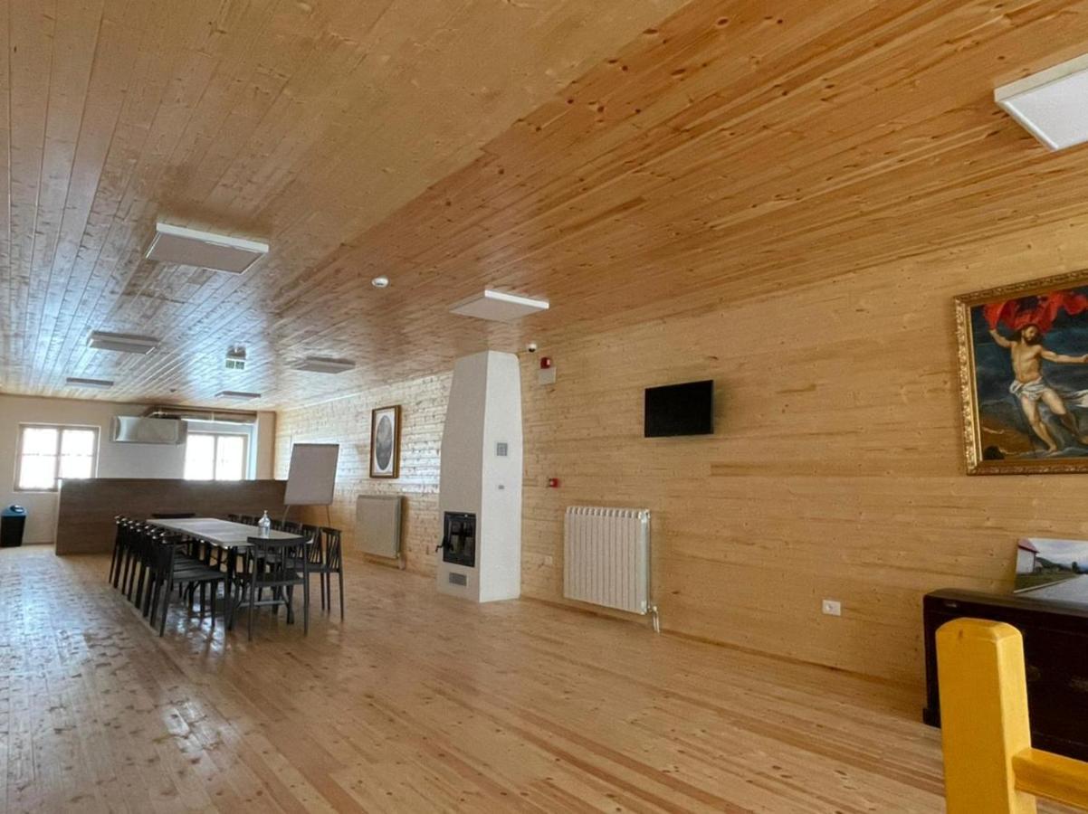 Hotel Vermoshi Tdc Екстериор снимка